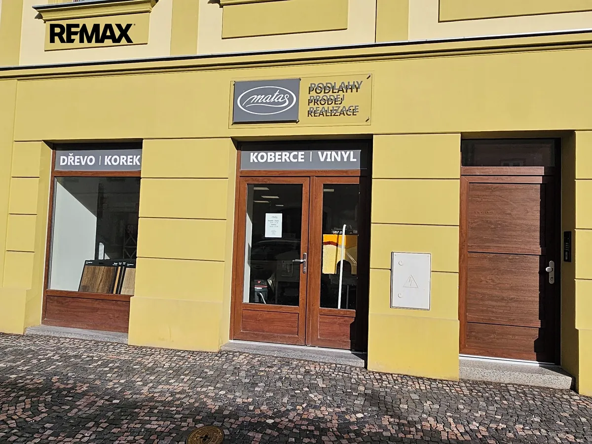 Prodej obchodního prostoru 140 m²